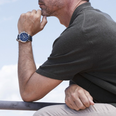 Montre TIMELESS CHRONOGRAPH - FESTINA Homme Bracelet Cuir Bleu - F20542/2